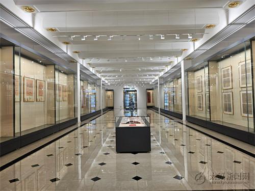 紀(jì)念太原解放75周年紅色藏品展開(kāi)展